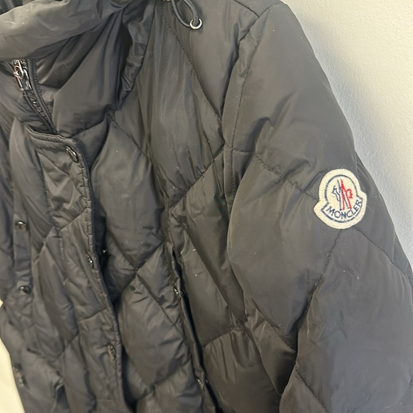 Montcler  Size 2 - Picture 3 of 4